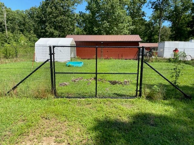 deer fence hardware